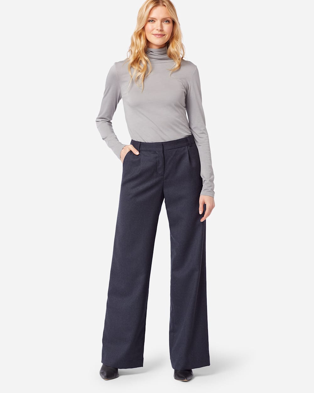 WOMEN S HOLLYWOOD AIRLOOM WOOL FLANNEL PANTS Pendleton