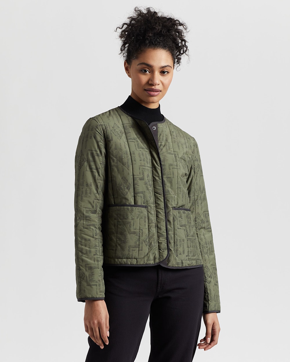 WOMEN S REVERSIBLE SHORT QUILTED JACKET