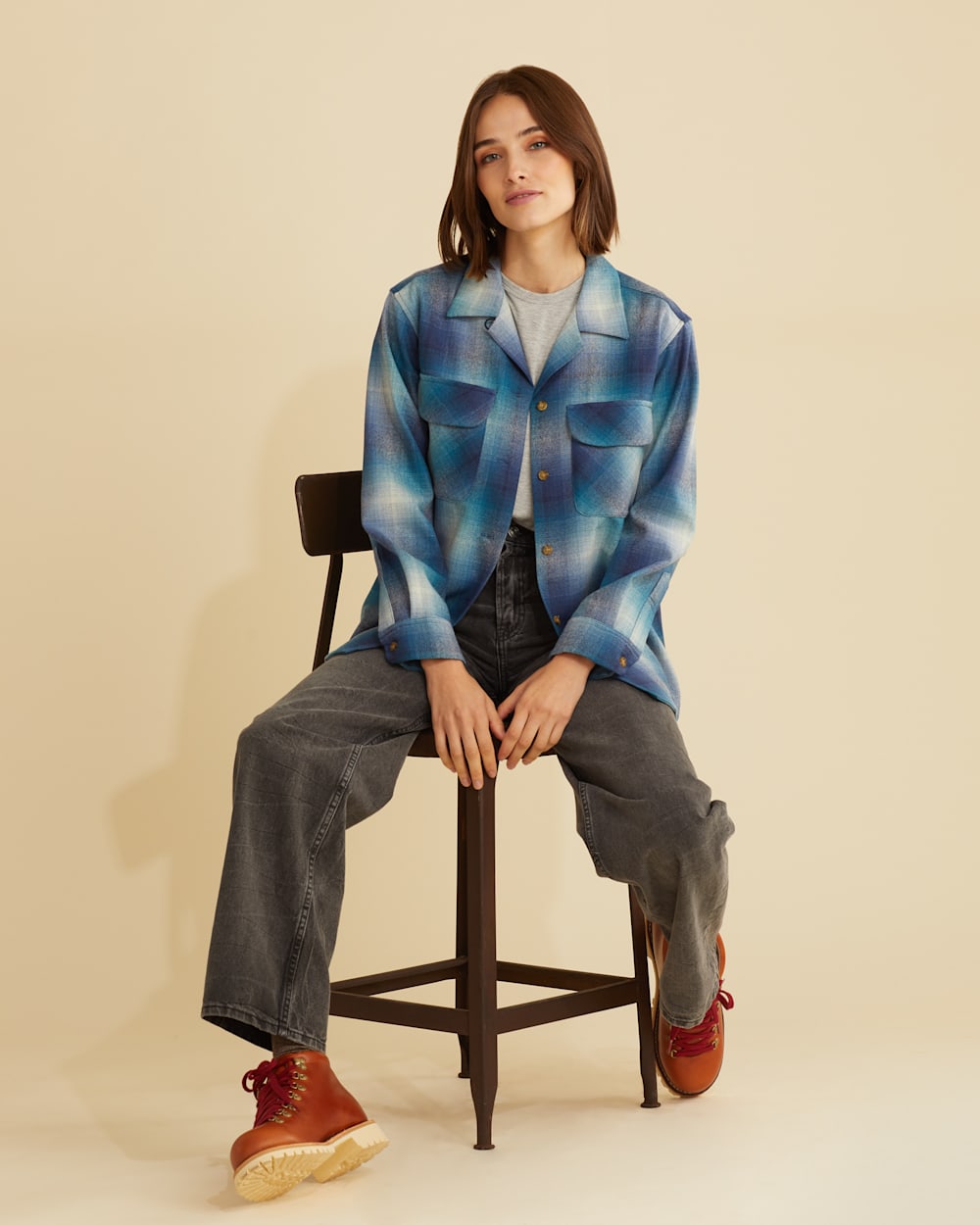 ALTERNATE VIEW OF WOMEN'S BOYFRIEND BOARD SHIRT IN BLUE OMBRE image number 2