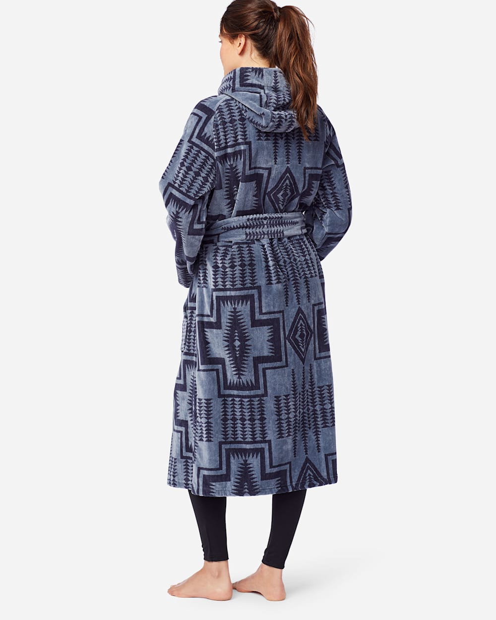 ALTERNATE VIEW OF WOMEN'S JACQUARD TERRY ROBE IN DUSK BLUE HARDING image number 2