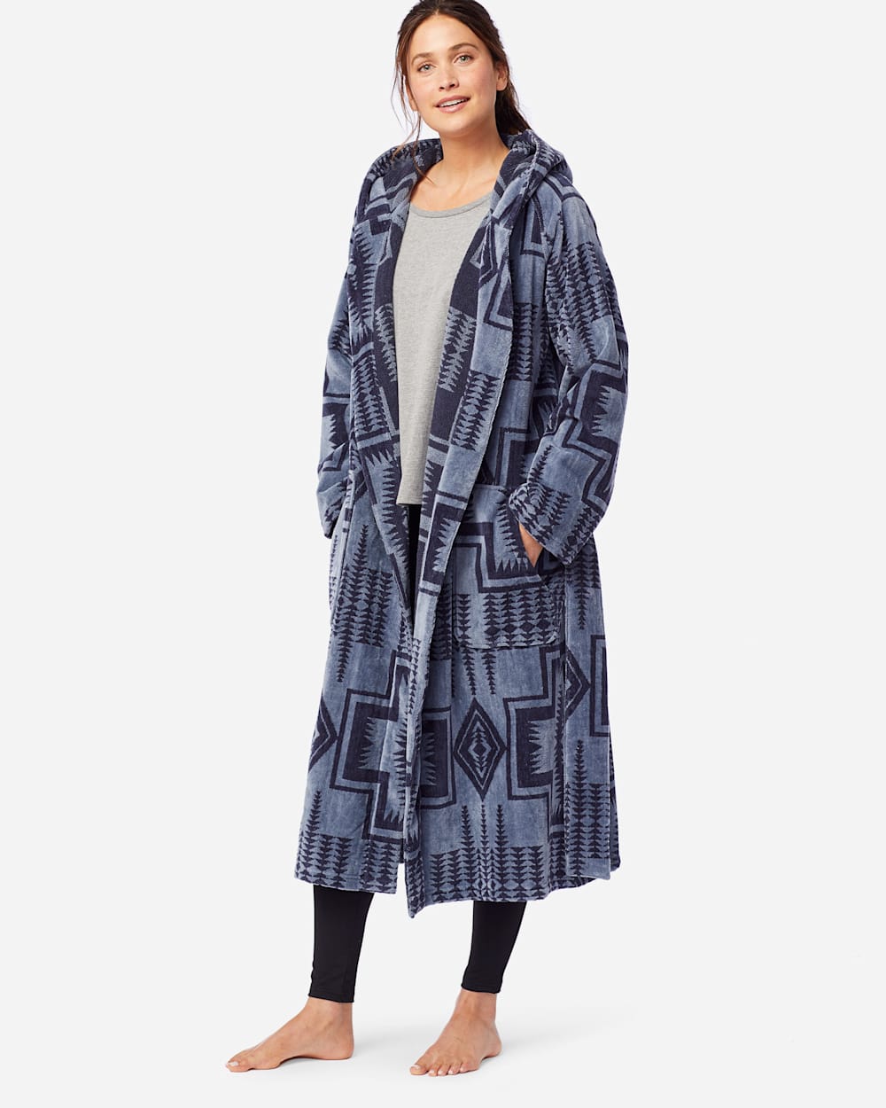 ALTERNATE VIEW OF WOMEN'S JACQUARD TERRY ROBE IN DUSK BLUE HARDING image number 3