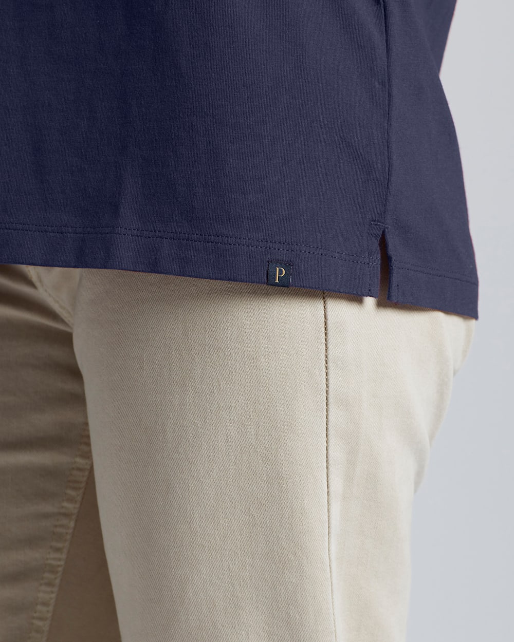 ALTERNATE VIEW OF WOMEN'S DESCHUTES TEE IN NAVY image number 4