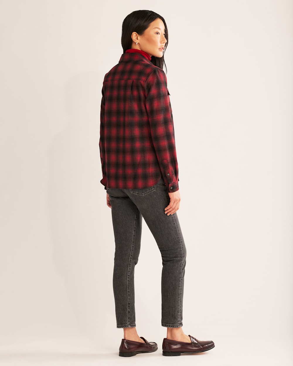 ALTERNATE VIEW OF WOMEN'S BOARD SHIRT IN RED OMBRE image number 3