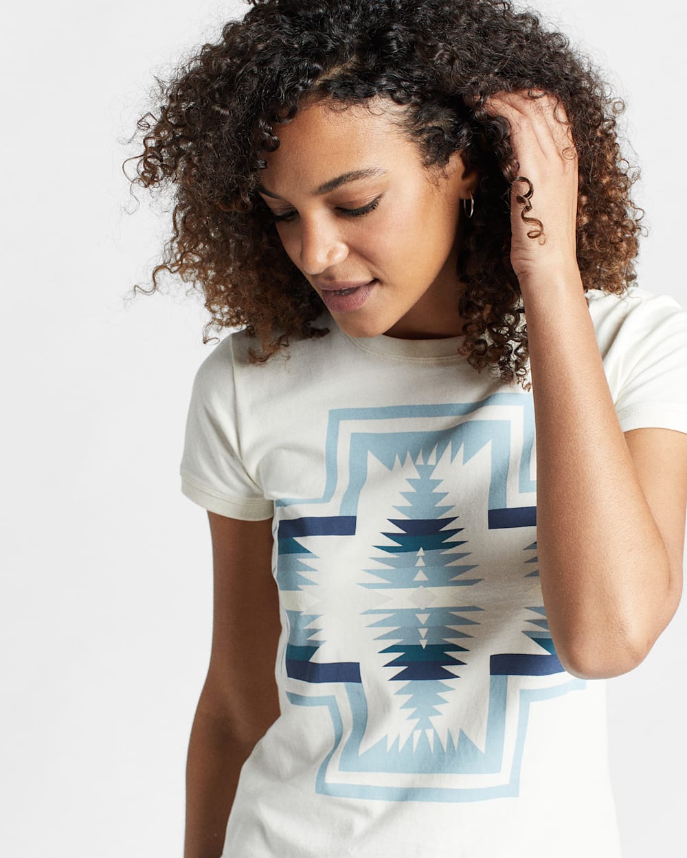 ALTERNATE VIEW OF WOMEN'S HOOD RIVER HARDING TEE IN ANTIQUE WHITE image number 5