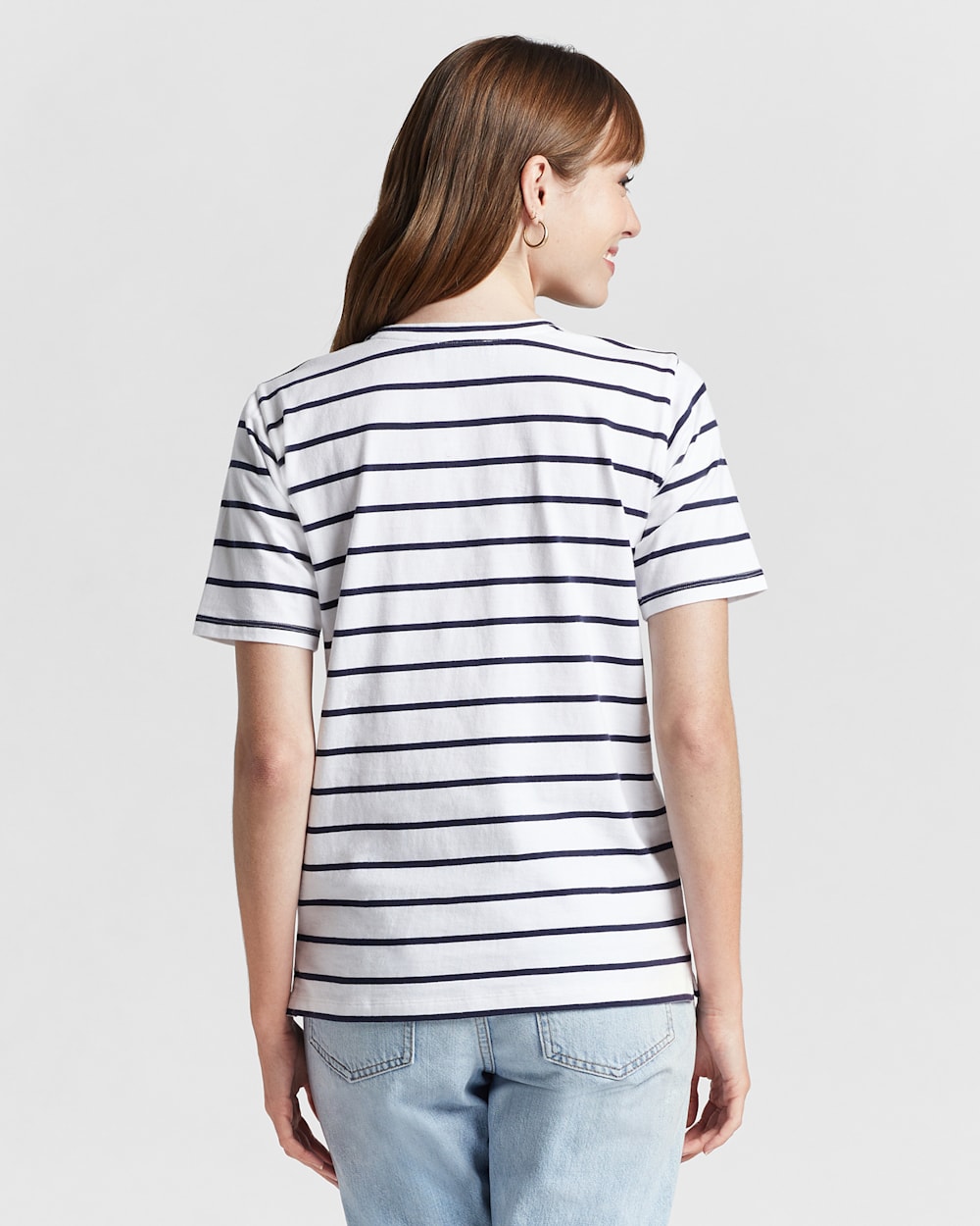 ALTERNATE VIEW OF WOMEN'S DESCHUTES STRIPE TEE IN WHITE/MIDNIGHT NAVY image number 4