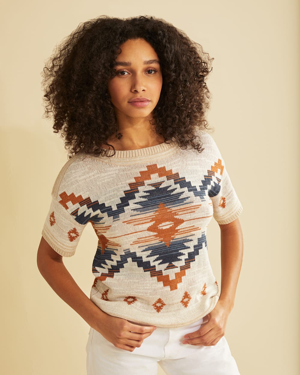 ALTERNATE VIEW OF WOMEN'S SHORT-SLEEVE GRAPHIC PULLOVER IN LINEN MULTI image number 2