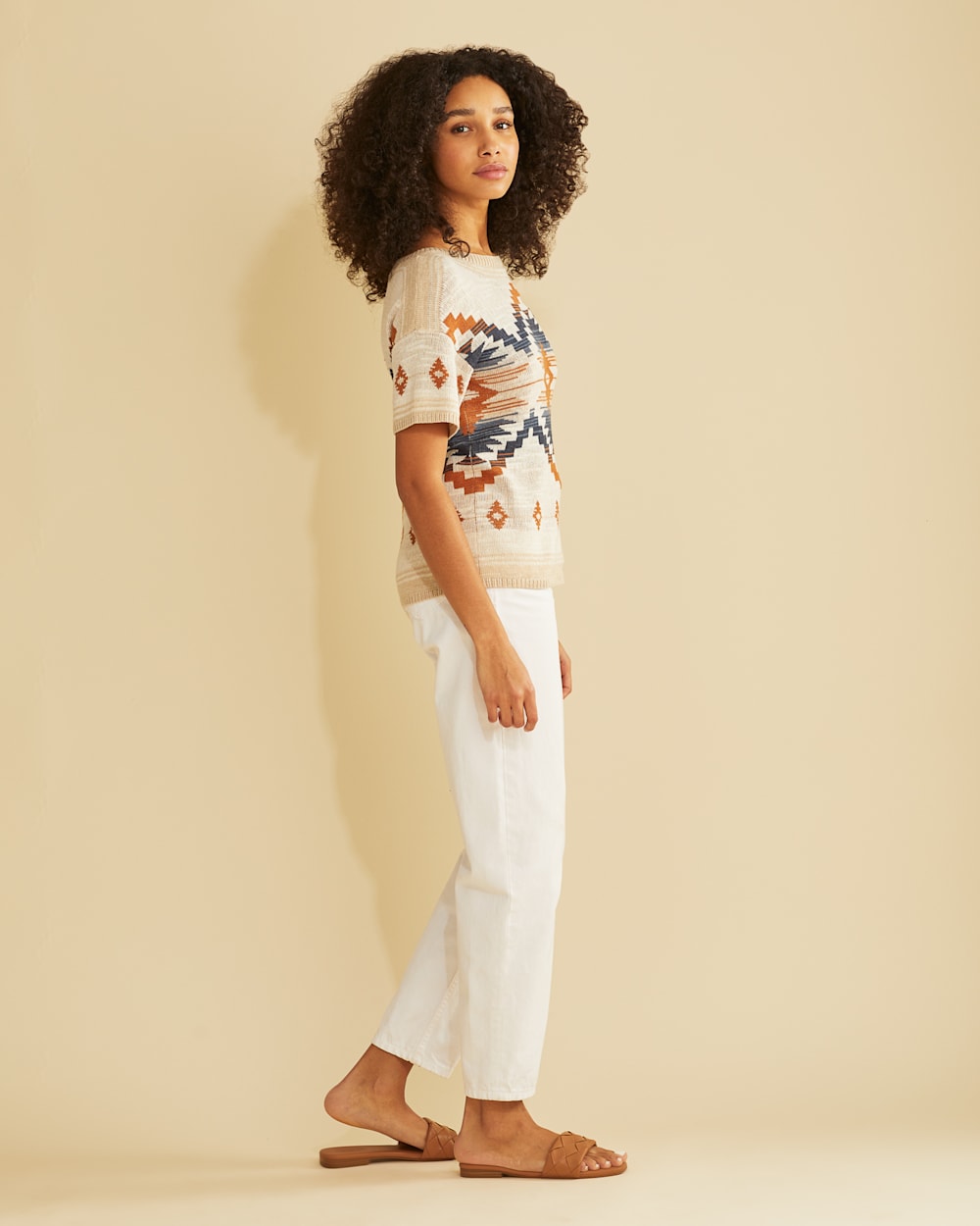 ALTERNATE VIEW OF WOMEN'S SHORT-SLEEVE GRAPHIC PULLOVER IN LINEN MULTI image number 4