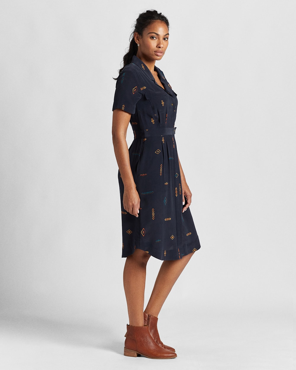 ALTERNATE VIEW OF WASHABLE SILK DRESS IN MIDNIGHT NAVY MULTI image number 3