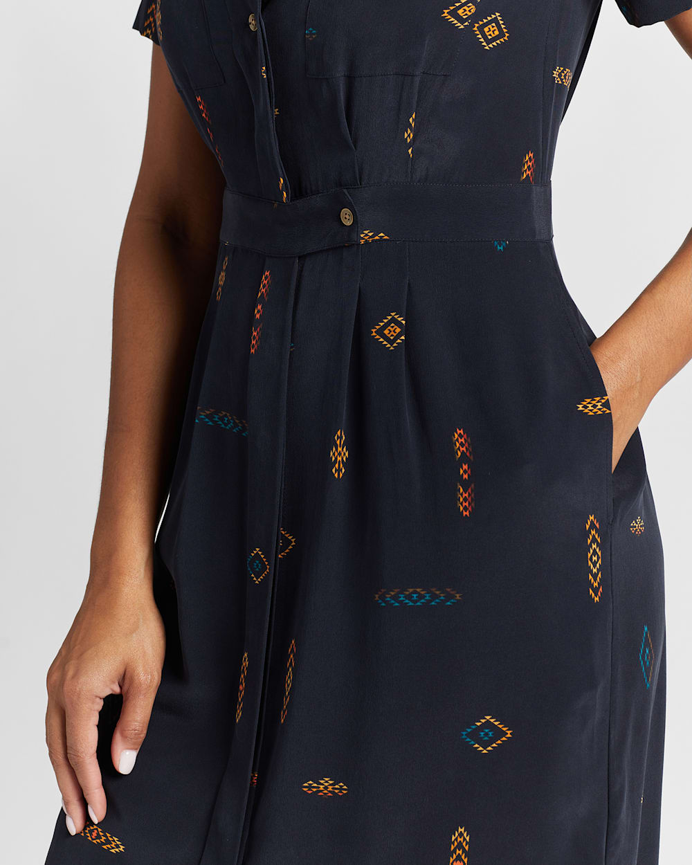 ALTERNATE VIEW OF WASHABLE SILK DRESS IN MIDNIGHT NAVY MULTI image number 4