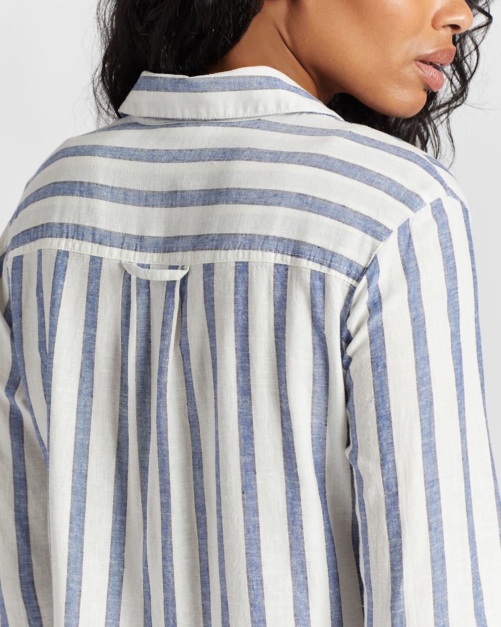 ALTERNATE VIEW OF WOMEN'S LONG-SLEEVE TWO POCKET SHIRT IN BLUE STRIPE image number 5
