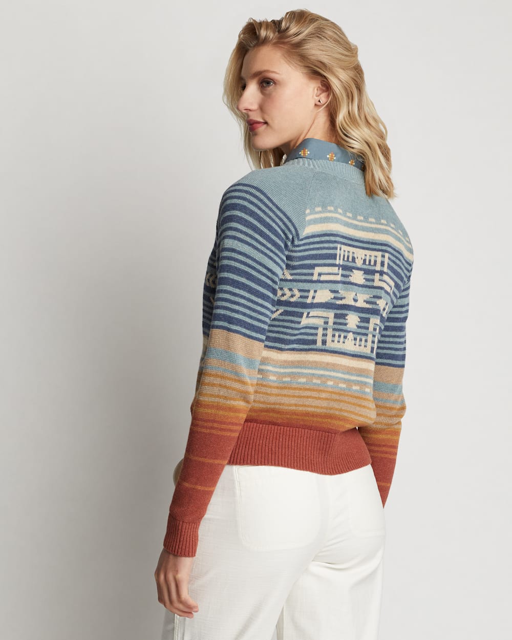WOMEN'S RAGLAN COTTON GRAPHIC SWEATER
