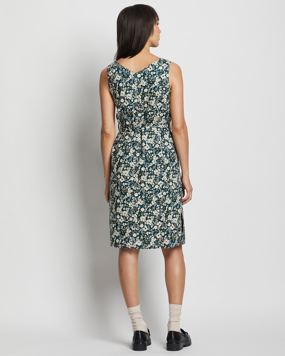 ALTERNATE VIEW OF WOMEN'S SLEEVELESS COTTON DRESS IN PINE GREEN MULTI FLORAL image number 3