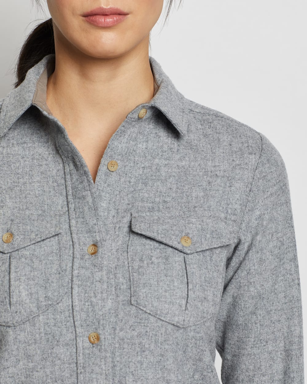 ALTERNATE VIEW OF WOMEN'S LAUREL WOOL SHIRT IN GREY MIX SOLID image number 3