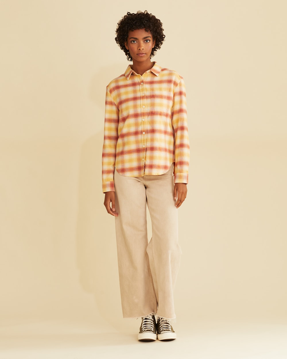 ALTERNATE VIEW OF WOMEN'S BOYFRIEND DOUBLE-BRUSHED FLANNEL SHIRT IN SAHARA SAND/REDWOOD PLAID image number 5