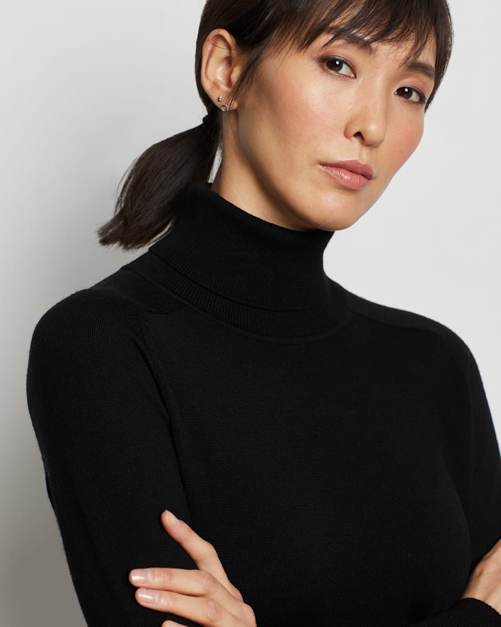 WOMEN'S RAGLAN MERINO TURTLENECK | Pendleton