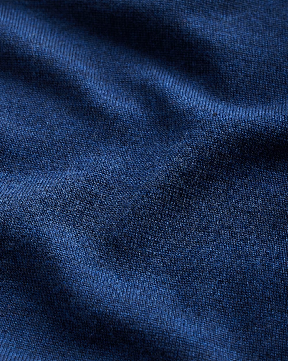ALTERNATE VIEW OF WOMEN'S RAGLAN MERINO TURTLENECK IN BALTIC BLUE image number 7