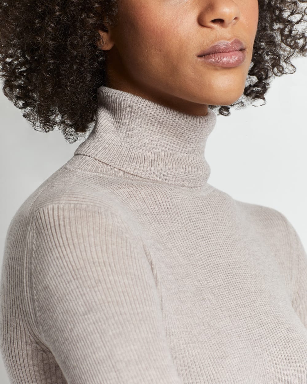 ALTERNATE VIEW OF WOMEN'S RIB MERINO TURTLENECK IN SOFT TAUPE HEATHER image number 2