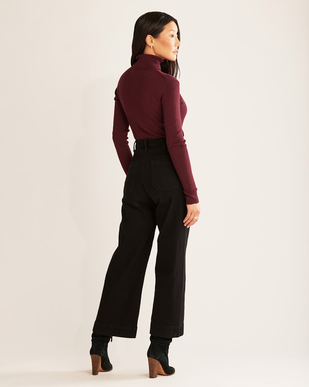 ALTERNATE VIEW OF WOMEN'S RIB MERINO TURTLENECK IN WINDSOR WINE HEATHER image number 3