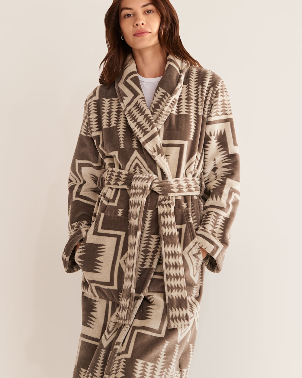 ALTERNATE VIEW OF WOMEN'S COTTON TERRY VELOUR ROBE IN HARDING GREY image number 4