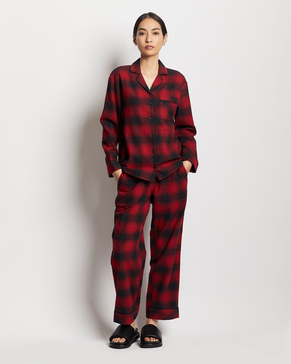 WOMEN'S PAJAMA SET IN RED/BLACK OMBRE image number 1