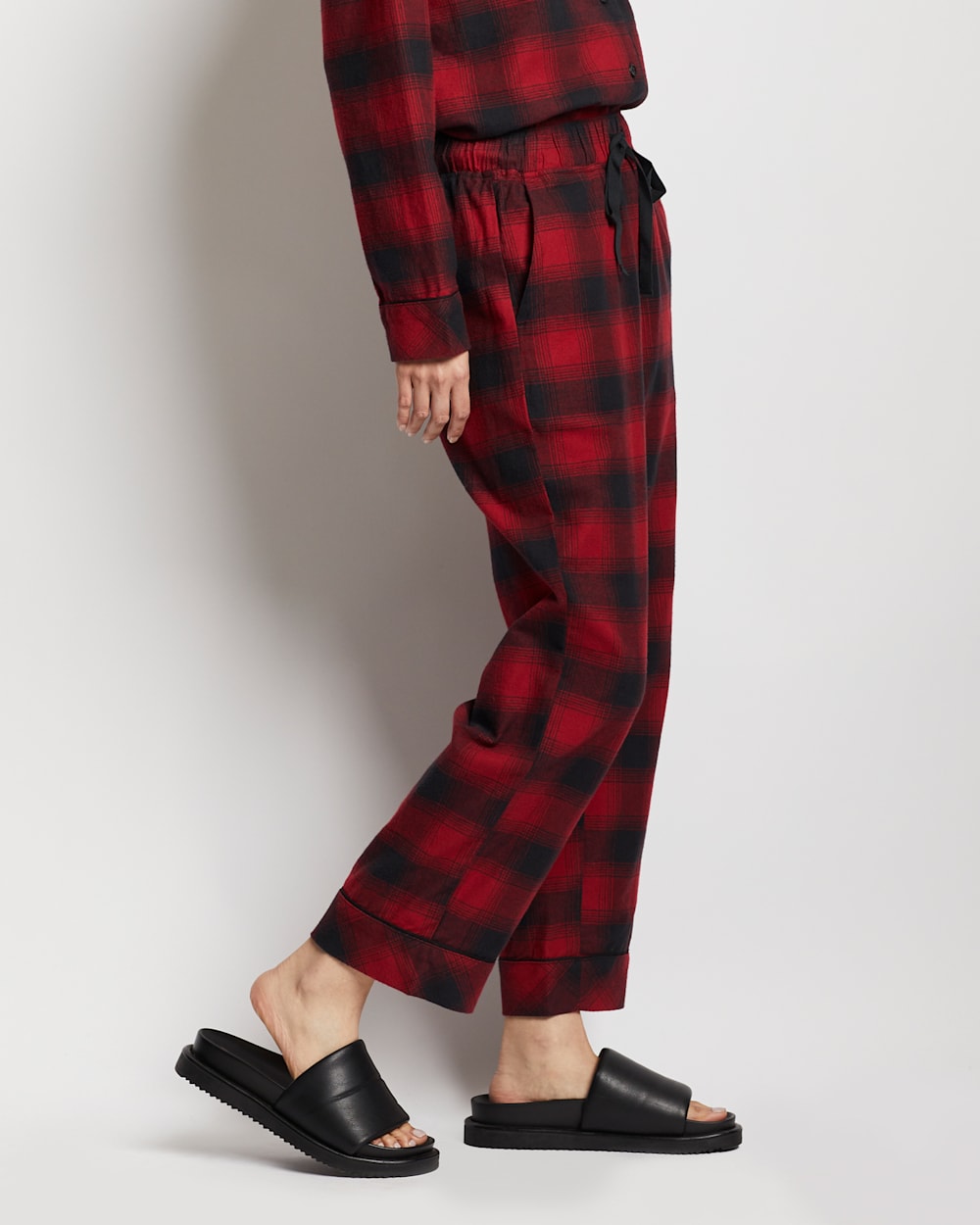 ALTERNATE VIEW OF WOMEN'S PAJAMA PANTS IN RED/BLACK OMBRE image number 4