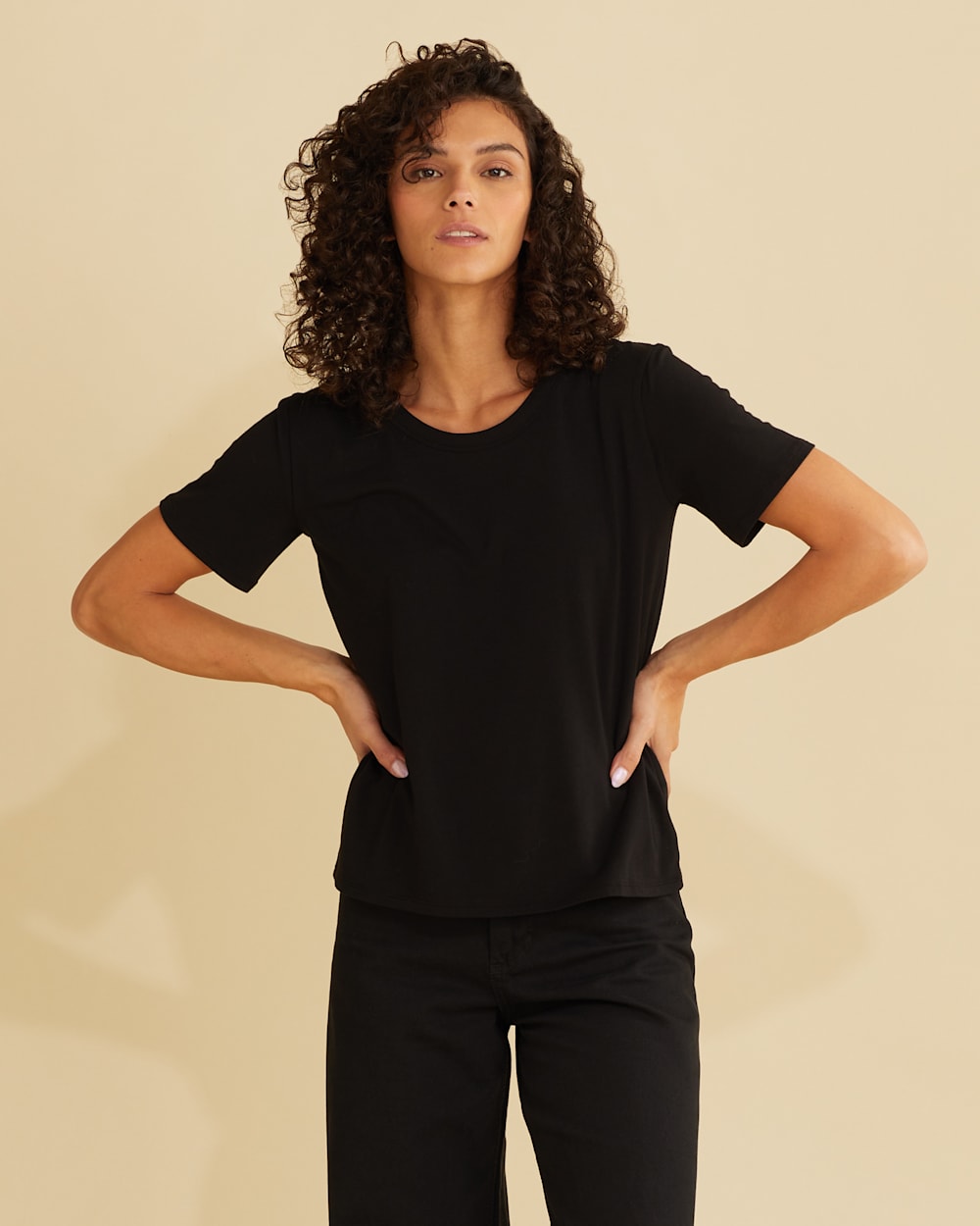 ALTERNATE VIEW OF WOMEN'S MCKENZIE TEE IN BLACK image number 2