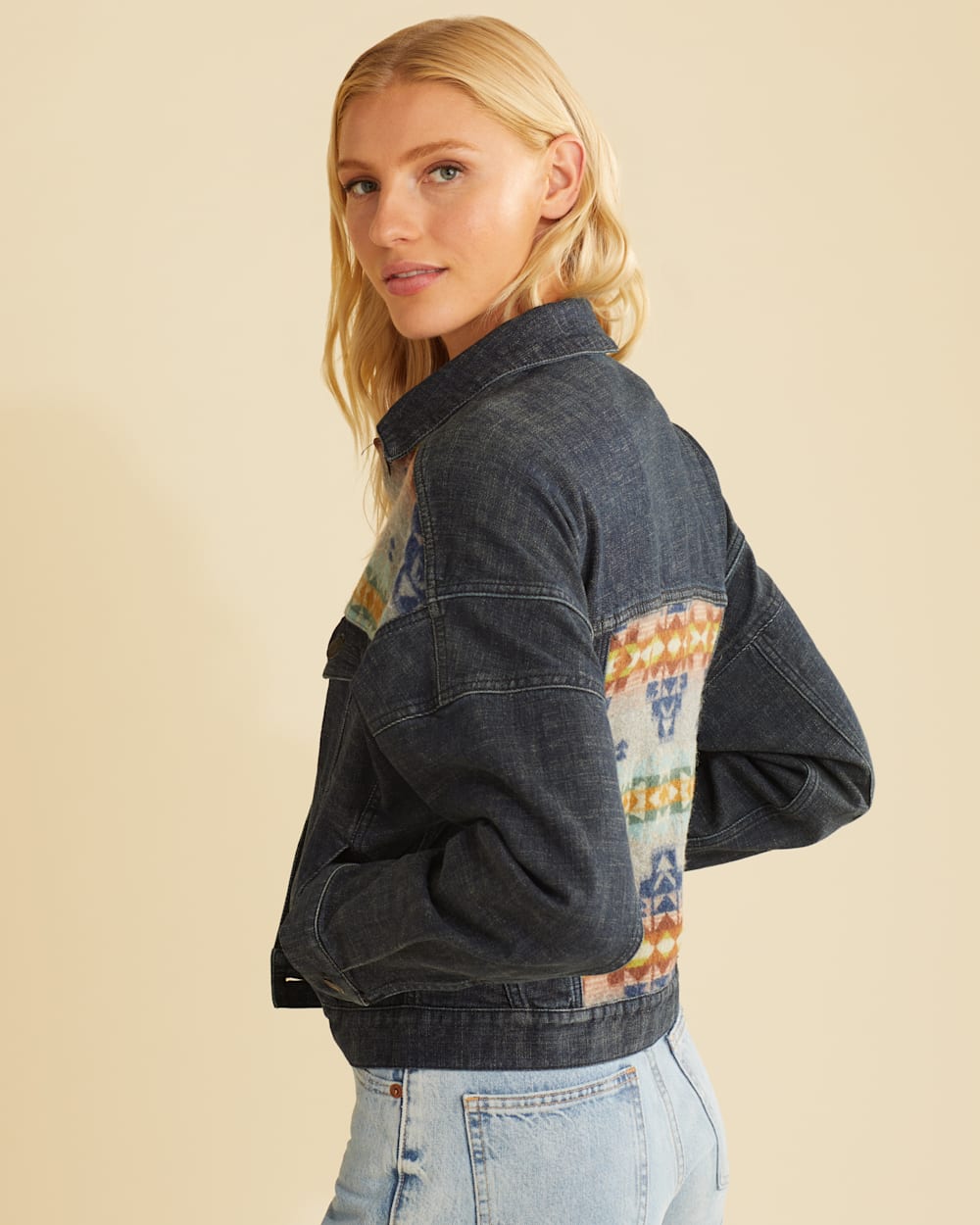 ALTERNATE VIEW OF WOMEN'S DENIM/WOOL TRUCKER JACKET IN DESERT DAWN image number 4