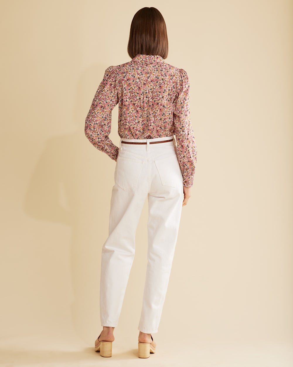 ALTERNATE VIEW OF WOMEN'S WINONA PUFF SLEEVE SHIRT IN MISTY ROSE FLORAL image number 3