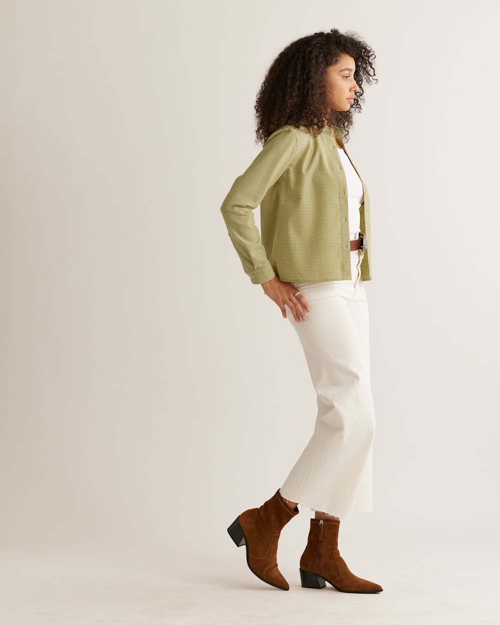 ALTERNATE VIEW OF WOMEN'S CROPPED WOOL SHIRT IN OLIVE MINI CHECK image number 2