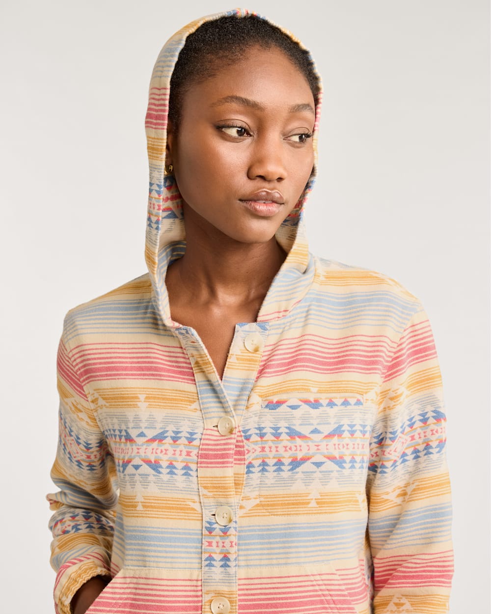 Pendleton Women's Button Front Beach Hoodie in Ivory Highland Peak Multi - Size: Small