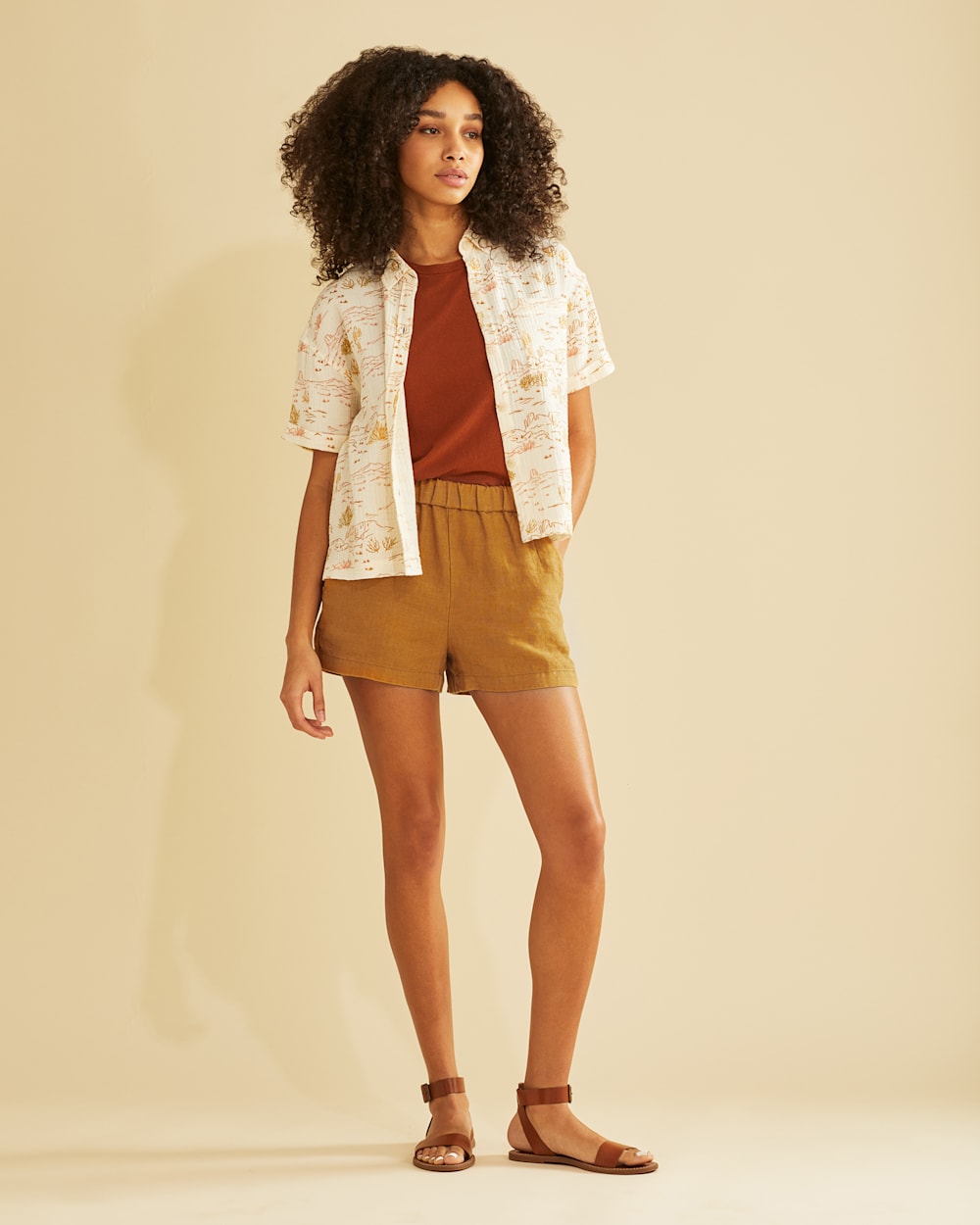 WOMEN'S PULL-ON LINEN SHORTS IN MEDAL BRONZE image number 1