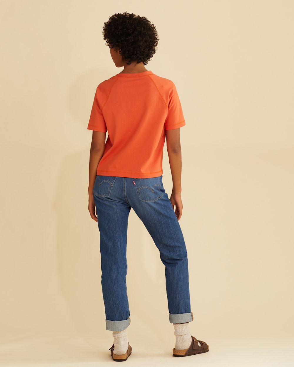 ALTERNATE VIEW OF WOMEN'S DESCHUTES RAGLAN-SLEEVE TEE IN RUST OCHRE image number 3