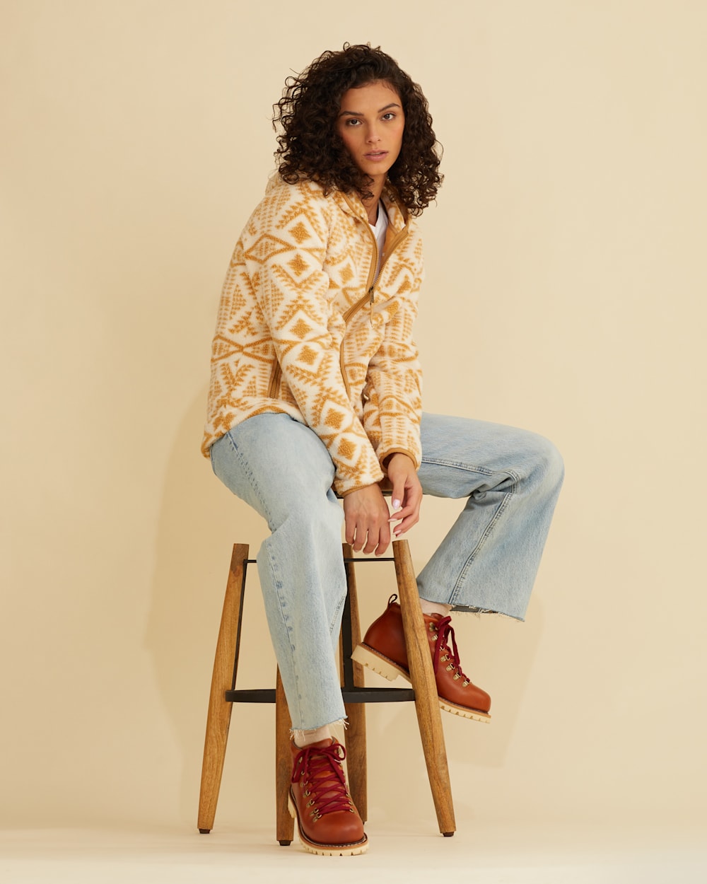 ALTERNATE VIEW OF WOMEN'S FLEECE HOODED JACKET IN NATURAL/CAMEL DIAMOND RIVER image number 3