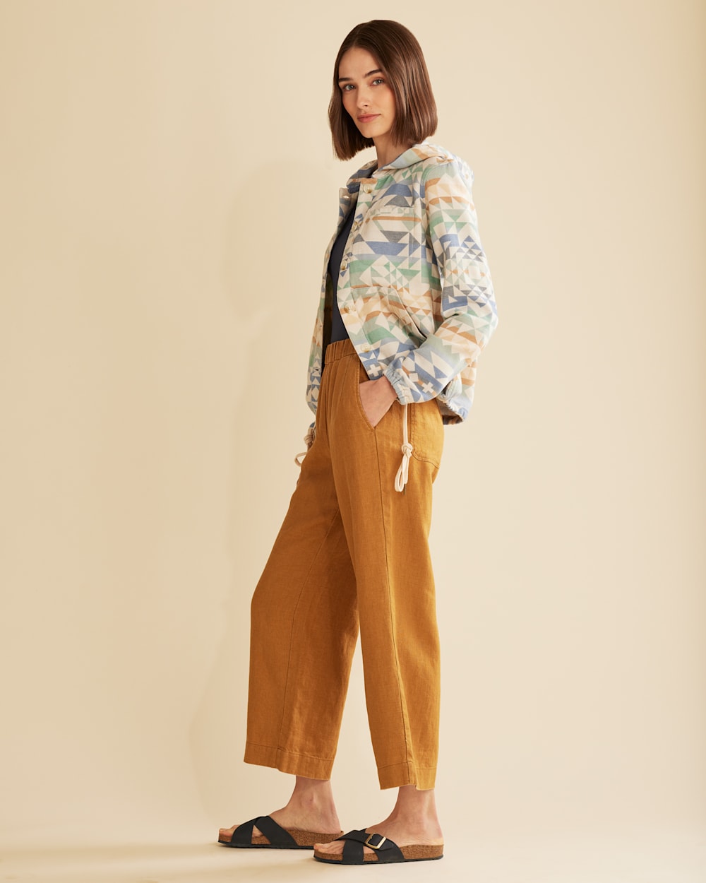 ALTERNATE VIEW OF WOMEN�S BROADWAY LINEN PANTS IN MEDAL BRONZE image number 3