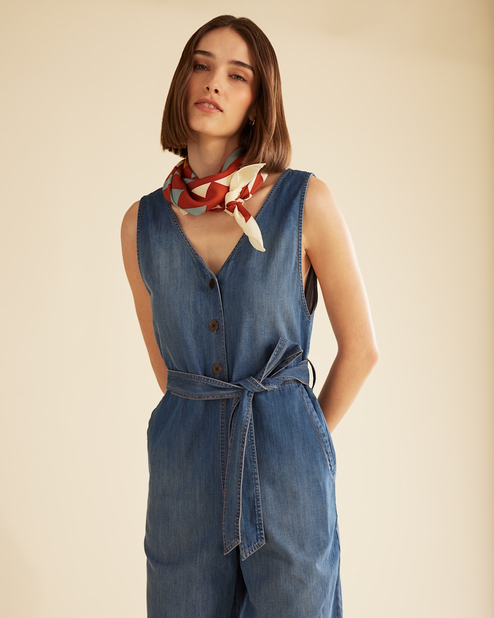 ALTERNATE VIEW OF WOMEN�S CHAMBRAY JUMPSUIT IN MEDIUM BLUE image number 4