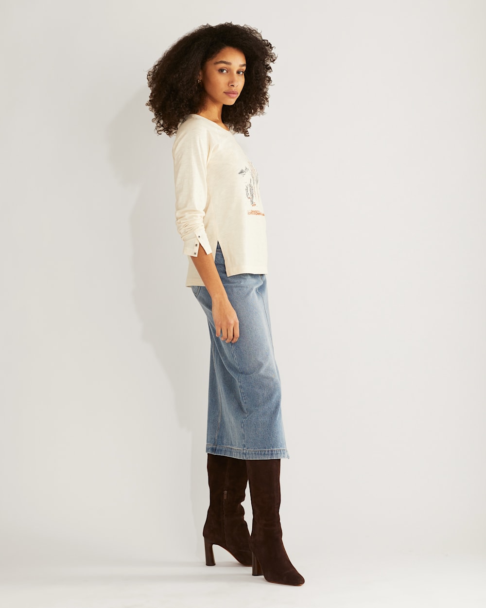 ALTERNATE VIEW OF WOMEN'S LONG-SLEEVE WESTERN GRAPHIC TEE IN ANTIQUE WHITE image number 2
