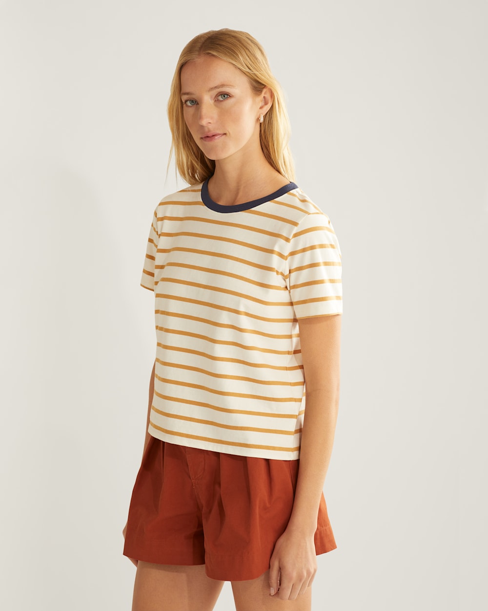 WOMEN'S SANDY DESCHUTES STRIPE TEE IN ANTIQUE WHITE/HONEY MUSTARD image number 1