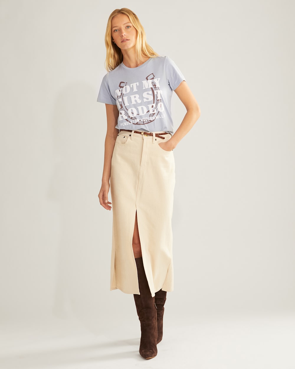 WOMEN'S RODEO GRAPHIC TEE IN BLUE FOG image number 1