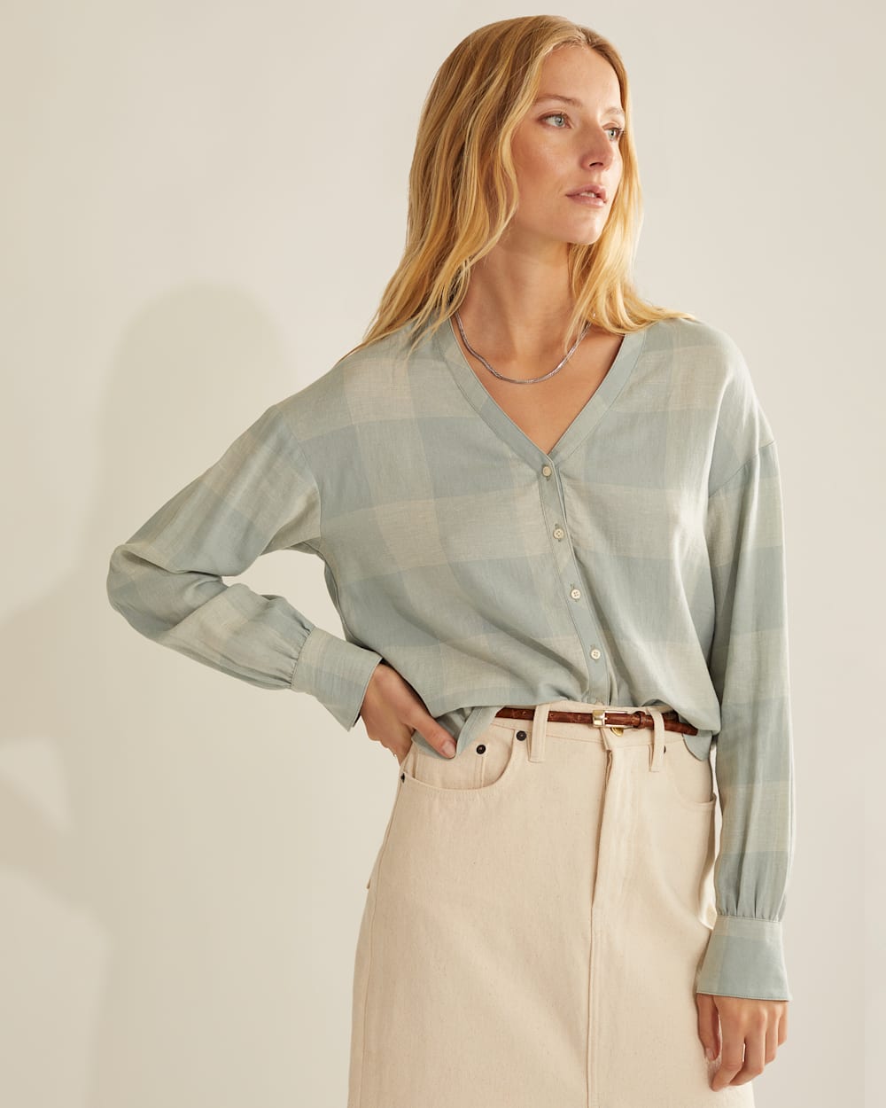 ALTERNATE VIEW OF WOMEN'S AMELIA V-NECK SHIRT IN SILVER BLUE/SANDSHELL CHECK image number 2