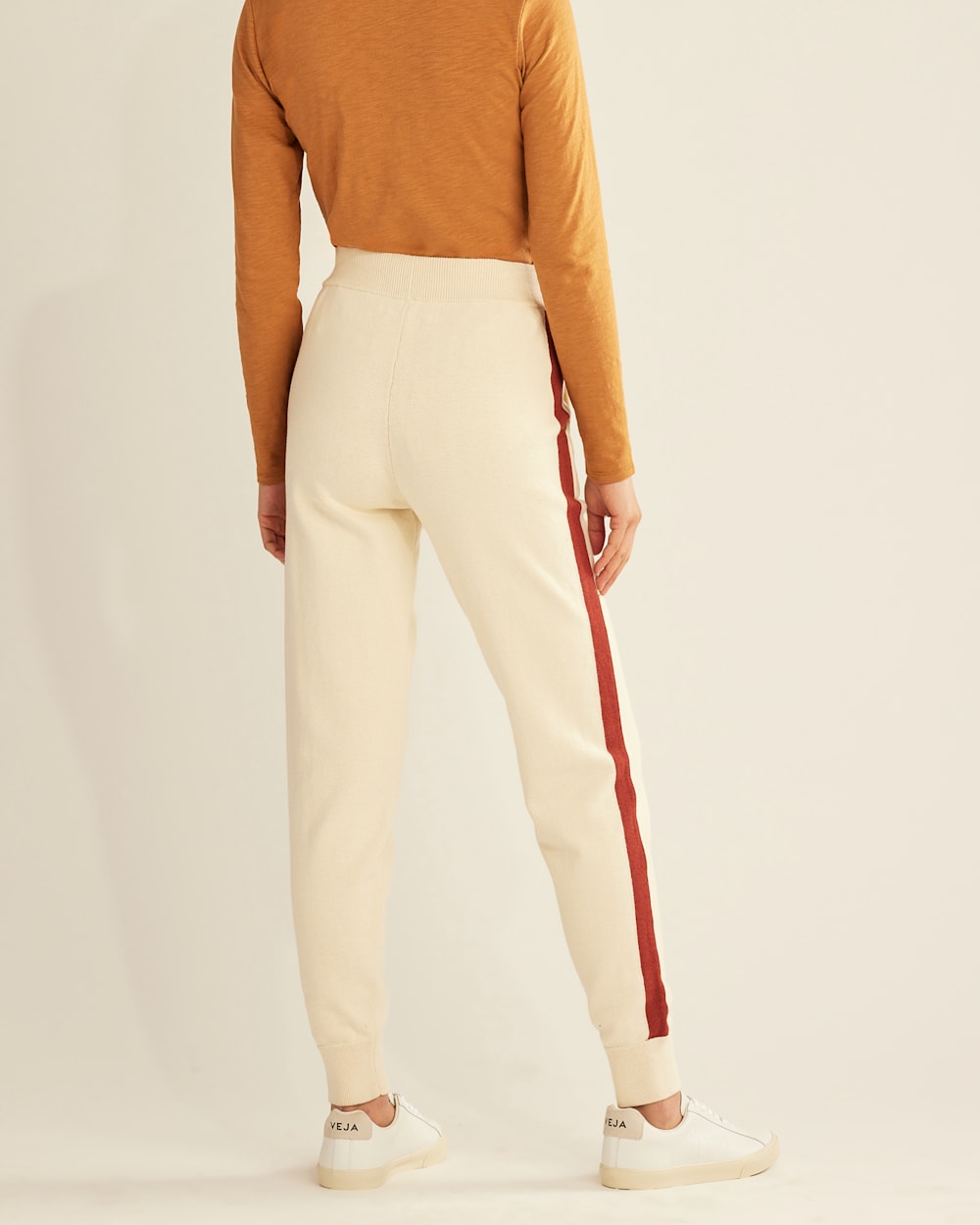 ALTERNATE VIEW OF WOMEN'S LOUNGE JOGGER PANTS IN IVORY image number 4