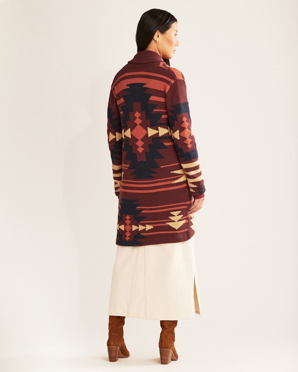 ALTERNATE VIEW OF WOMEN'S GRAPHIC SWEATER COAT IN MAROON MULTI image number 3