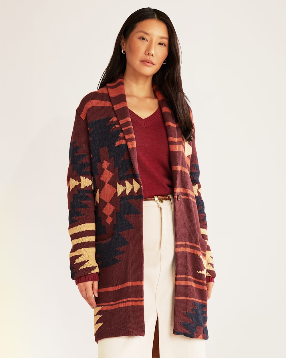 ALTERNATE VIEW OF WOMEN'S GRAPHIC SWEATER COAT IN MAROON MULTI image number 4