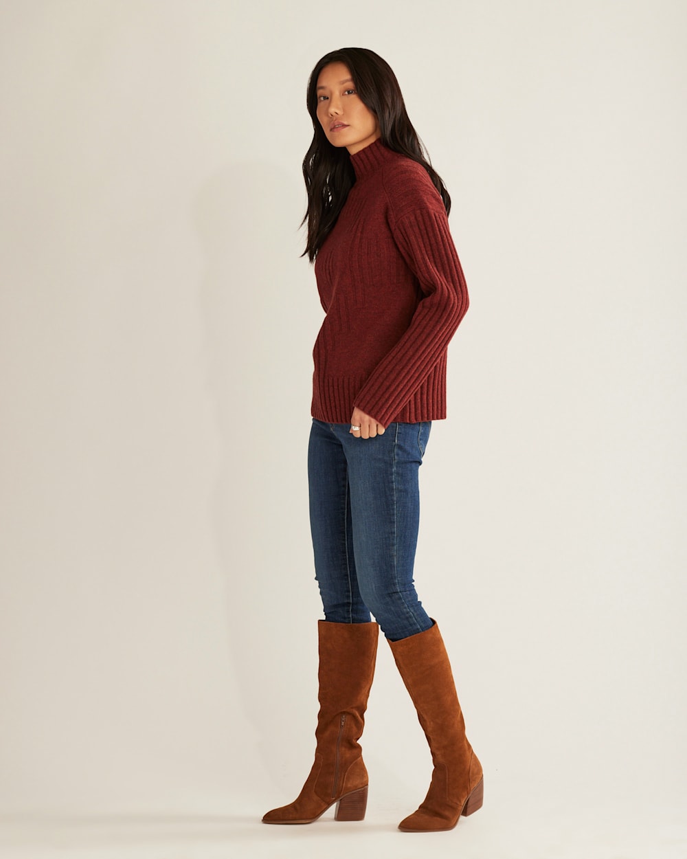 ALTERNATE VIEW OF WOMEN'S OVERSIZED MOCKNECK PULLOVER IN BRICK RED image number 2