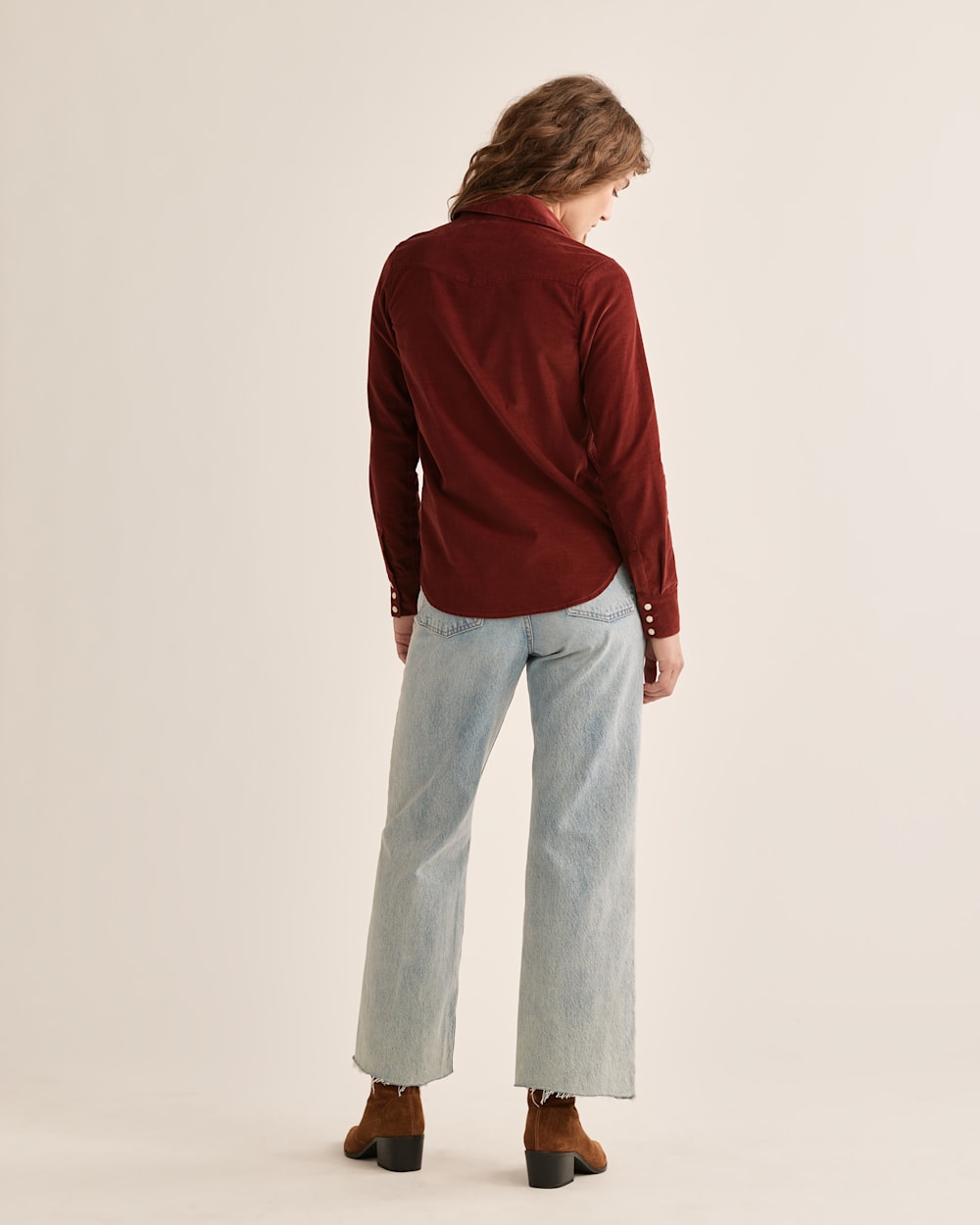 ALTERNATE VIEW OF WOMEN'S CORDUROY GAMBLER SHIRT IN FIRED BRICK image number 3
