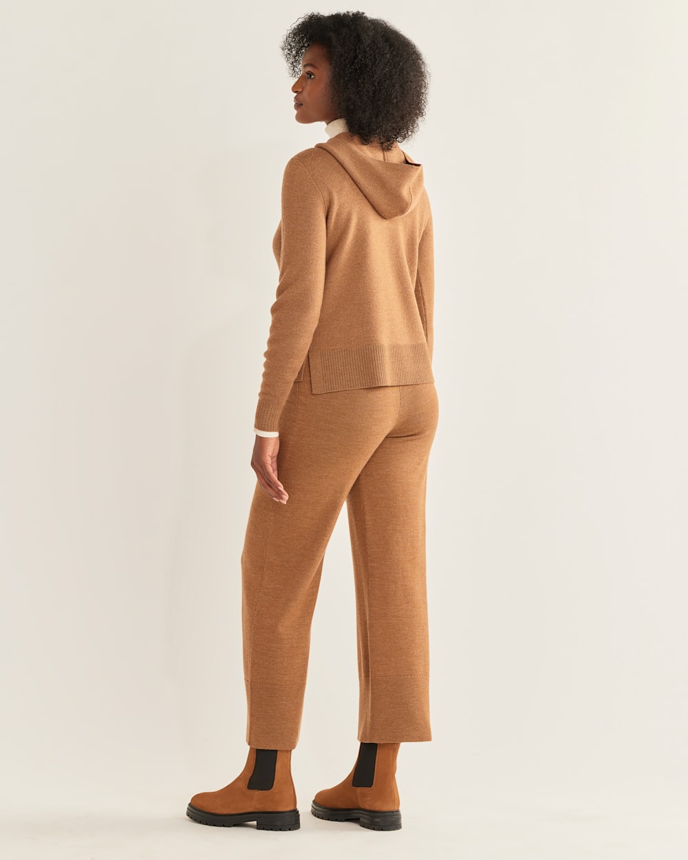 ALTERNATE VIEW OF WOMEN'S MERINO PULLOVER HOODIE IN CAMEL HEATHER image number 3