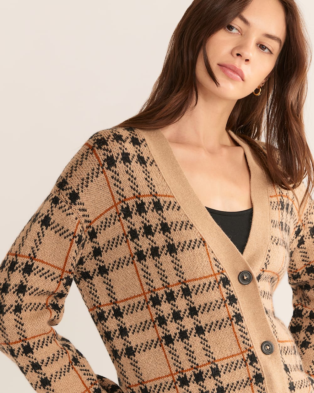 ALTERNATE VIEW OF WOMEN'S LUXE PLAID CROPPED CARDIGAN IN TAUPE MULTI PLAID image number 5