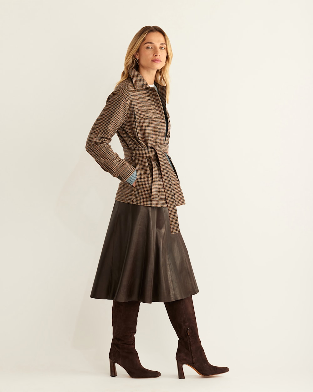 ALTERNATE VIEW OF WOMEN'S WEST END WOOL SHIRT JACKET IN TAN DISTRICT CHECK image number 2