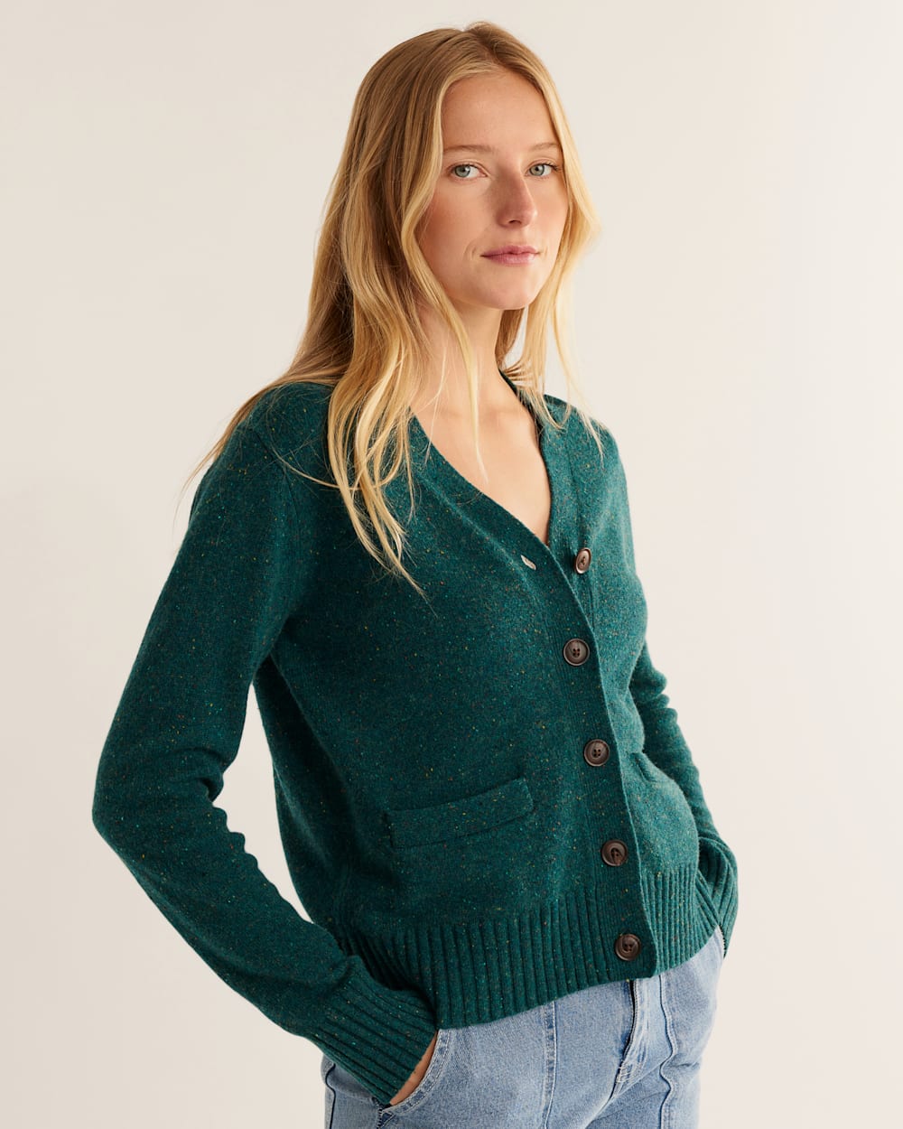 ALTERNATE VIEW OF WOMEN'S MERINO CROPPED CARDIGAN IN TEAL DONEGAL image number 5