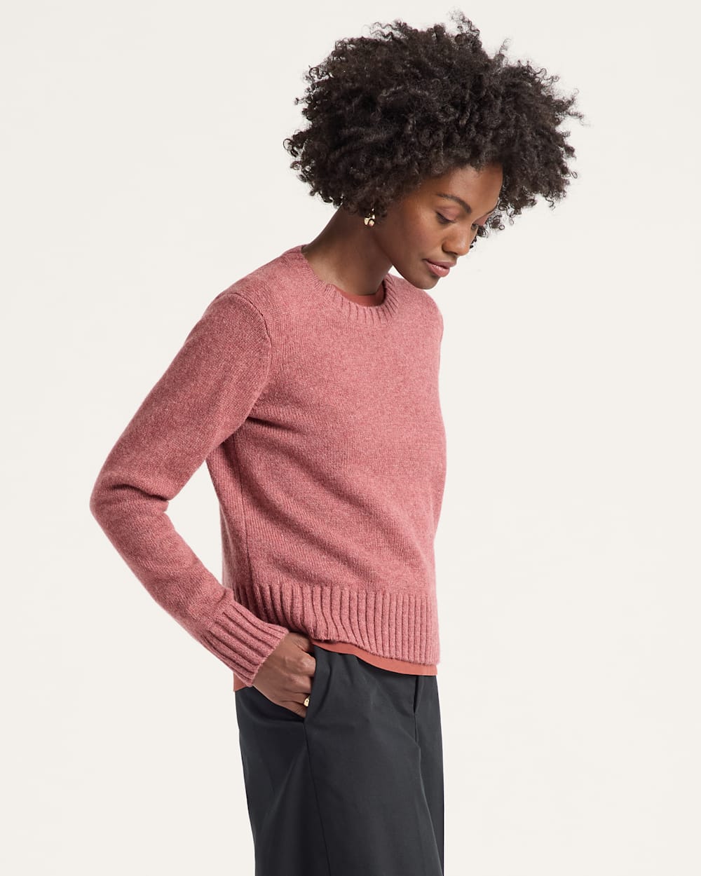 ALTERNATE VIEW OF WOMEN'S SHETLAND COLLECTION SWEATER IN DARK ROSE HEATHER image number 3