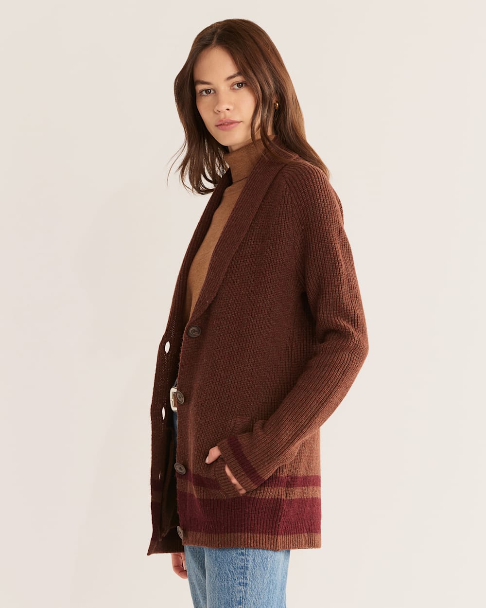 ALTERNATE VIEW OF WOMEN'S STRIPED SHAWL-COLLAR SHETLAND CARDIGAN IN BROWN HEATHER/MAROON image number 4